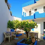 Agathi Paradise Apartman *