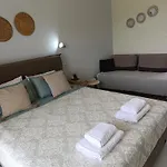 Agathi Paradise Apartman *