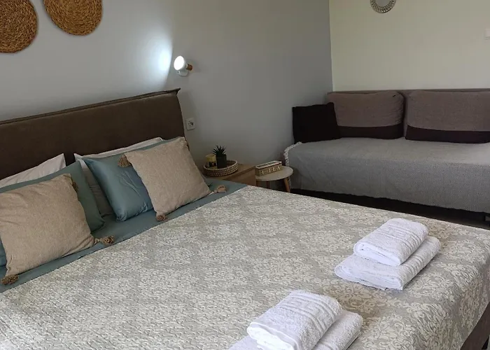 Agathi Paradise Apartament *