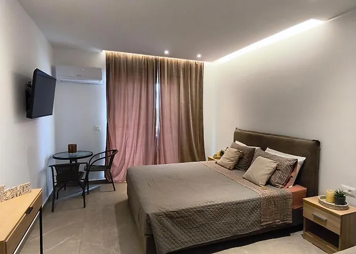 Agathi Paradise Haraki